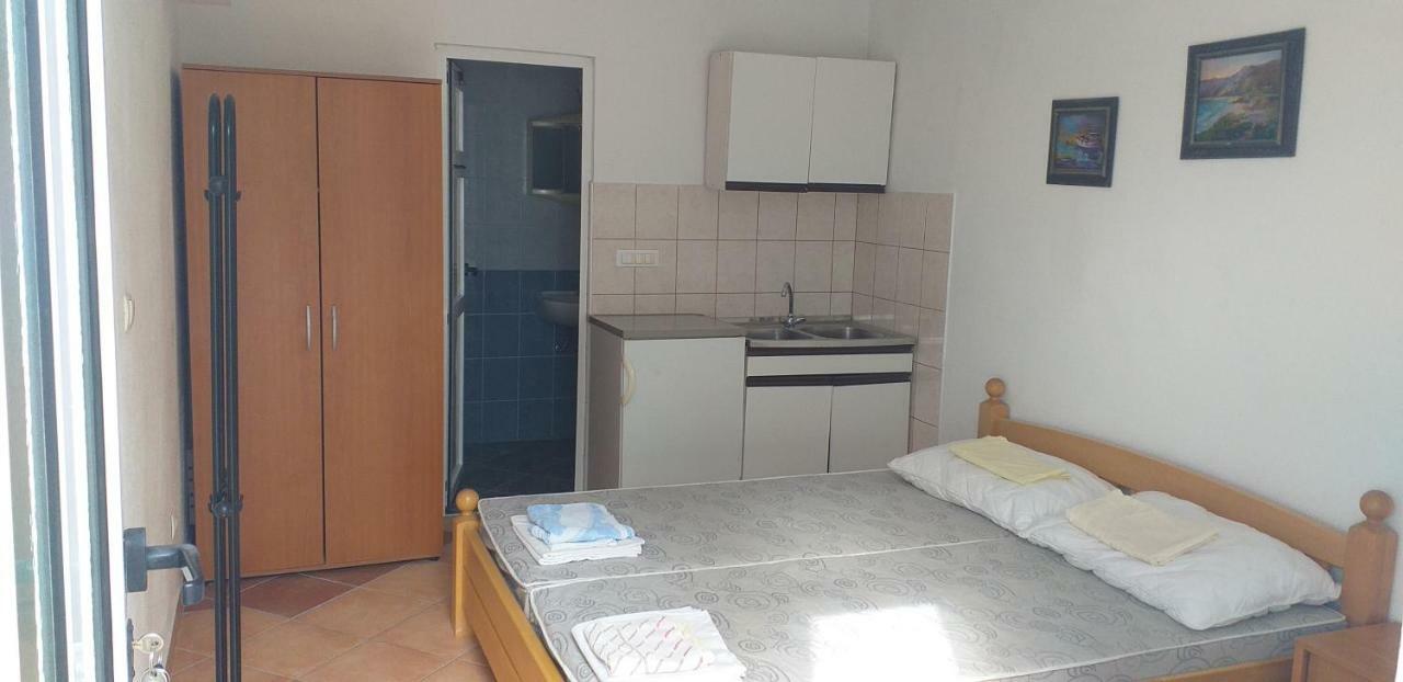 Studio Apartmani Sehic Krvavica Εξωτερικό φωτογραφία